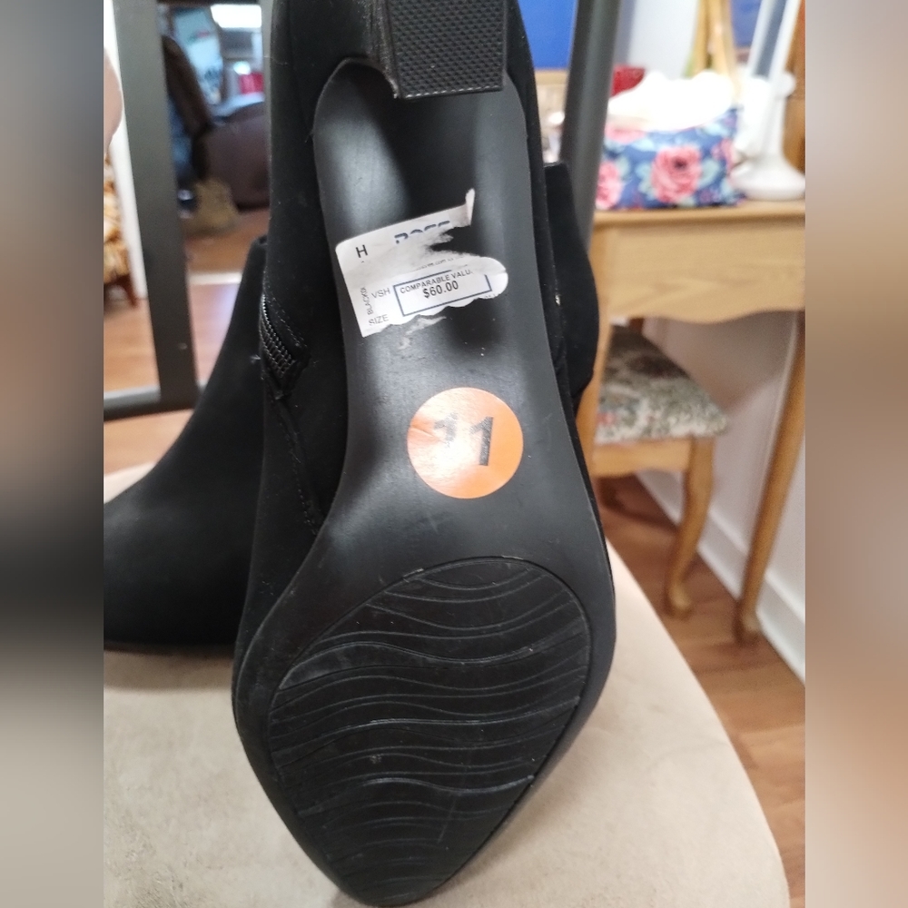 Heel Booties - Picture 2 of 2